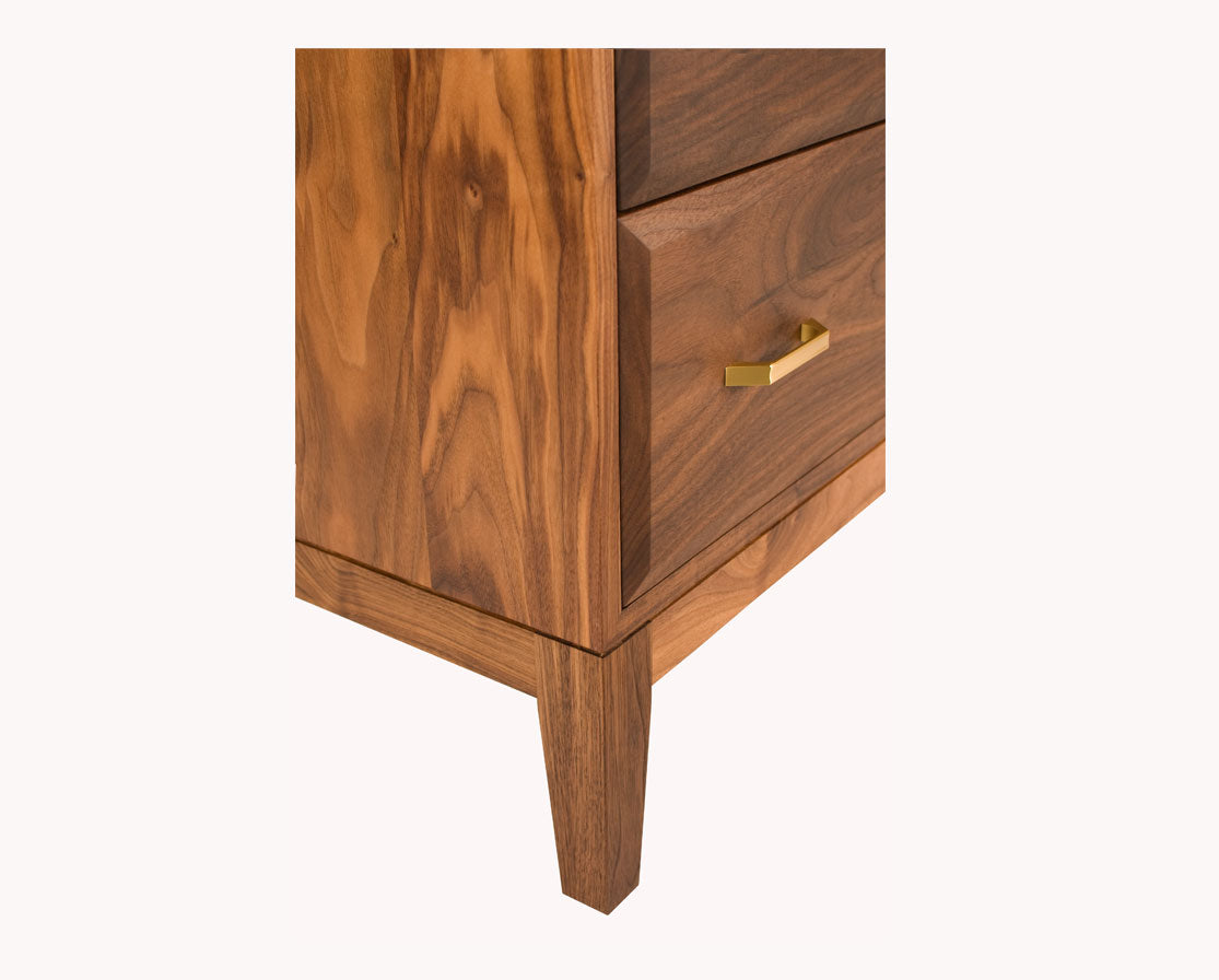 Hideaway - Corbett 4-Drawer Dresser