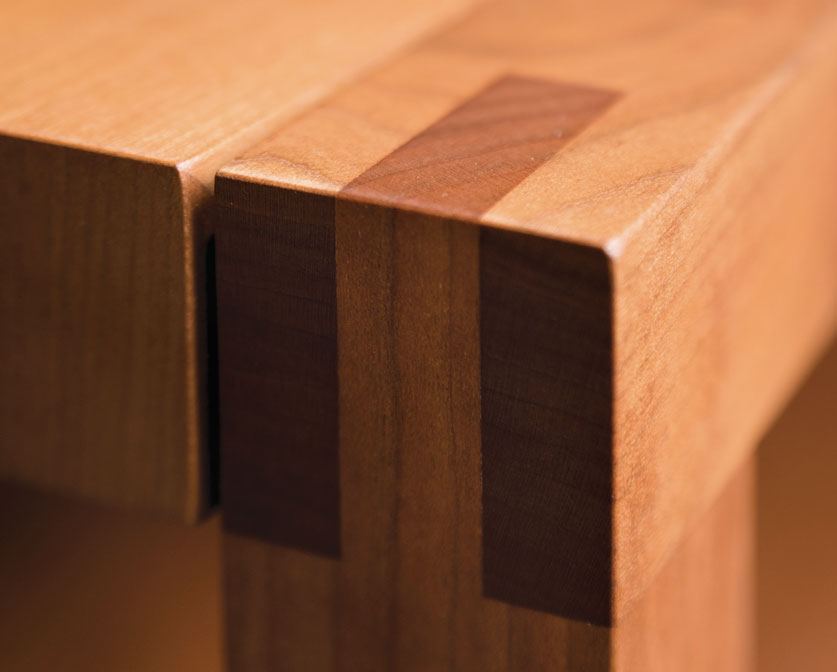 Celilo Coffee Table bridle joint detail in Cherry